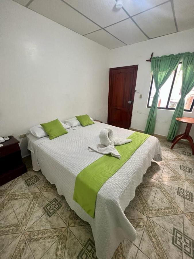 Hostal Villamil Puerto Villamil Bagian luar foto