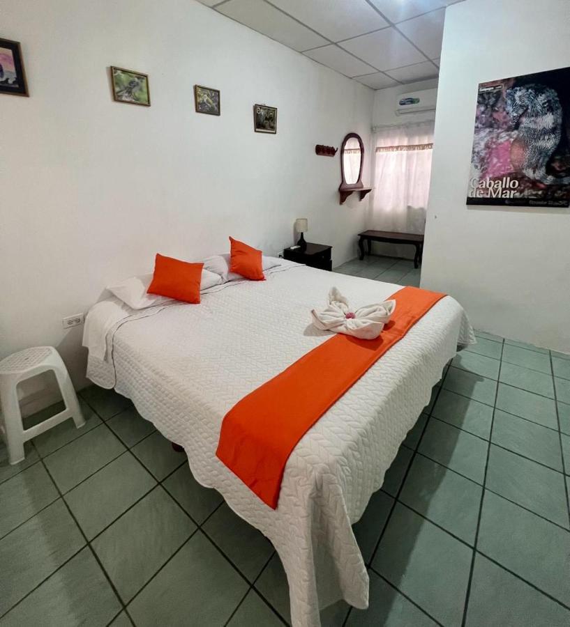 Hostal Villamil Puerto Villamil Bagian luar foto